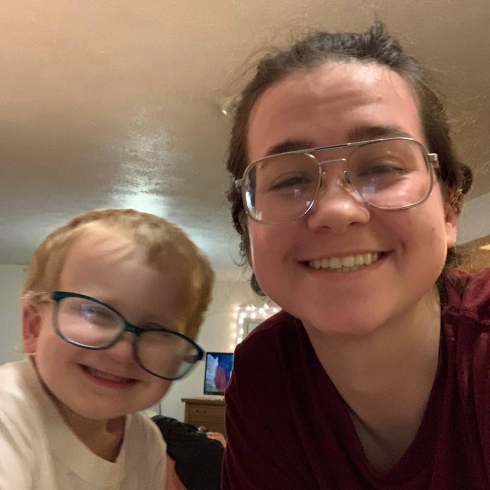 Meet your Posher, Elizabeth